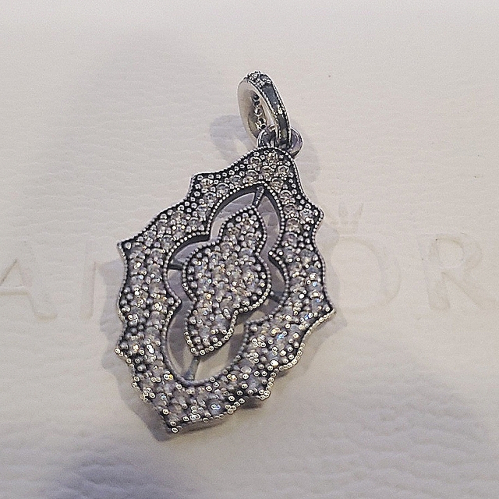 Authentic Pandora charm - Picture 3 of 5